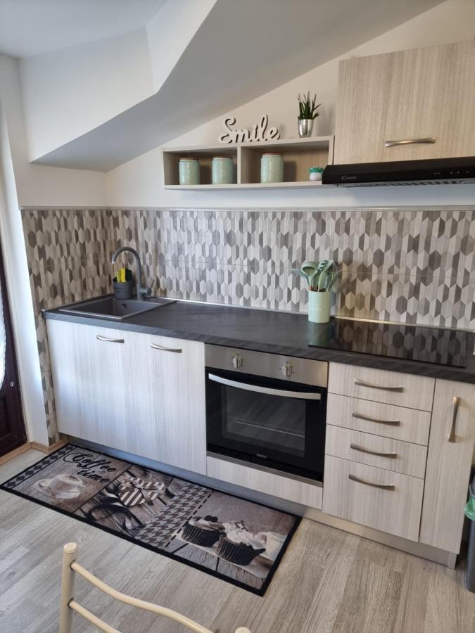 Apartment Pharos Замбратия Екстериор снимка
